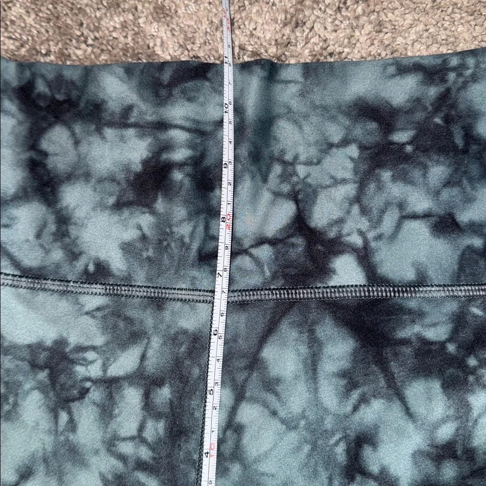 Athleta small salutation 7/8 tie dye leggings womens athletic gym workout - Picture 6 of 8